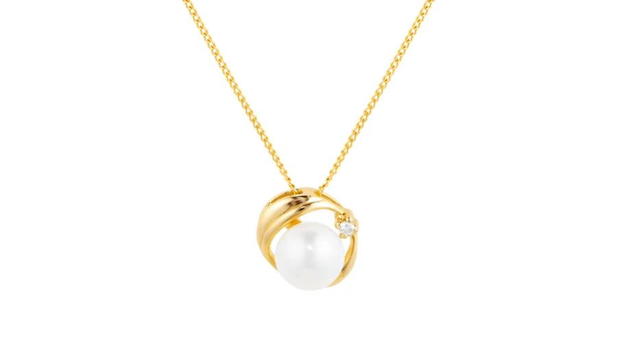 Yellow Gold Fresh Water Pearl Pendant